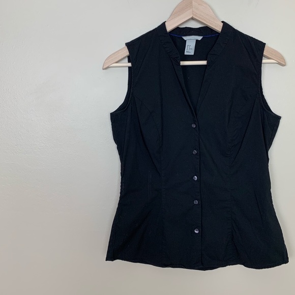 H&M Tops - H&M • Black Top